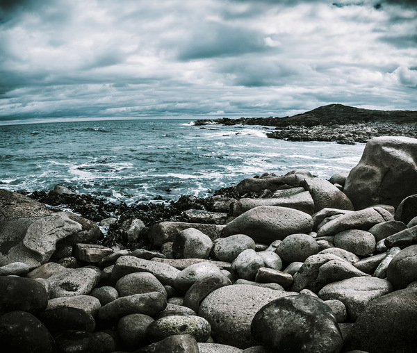 Atmosphere in a looming sea storm Print