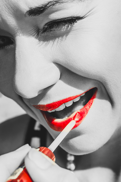 Black white and red lipgloss pinup Print