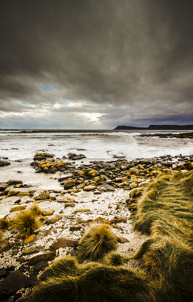 Beach storms and turbulent seas Print