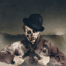 Vintage horror. Dawn of the dead hedge