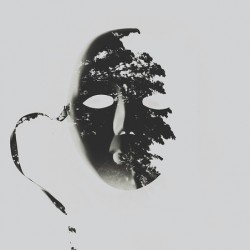 Unmasking in silence