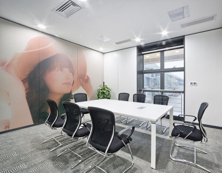 Summer Woman Wall Printing