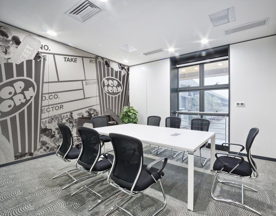 Staging a scene Wall Printing