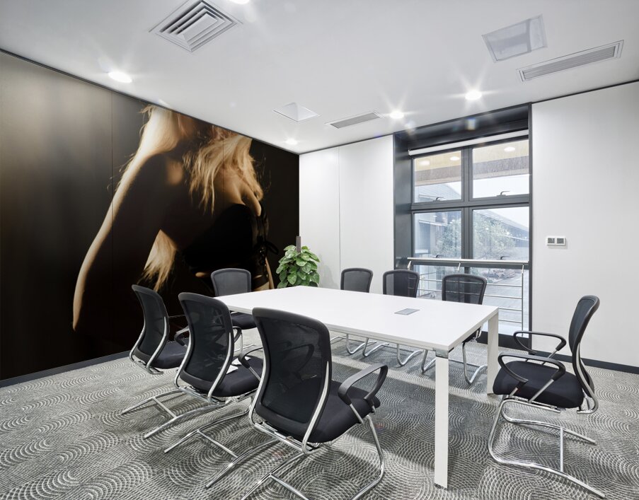 Star super model in fashion limelight Wall Printing