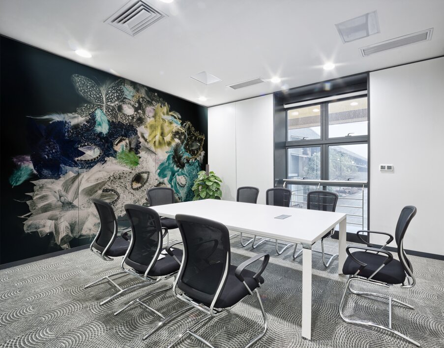 Setting the drama Wall Printing