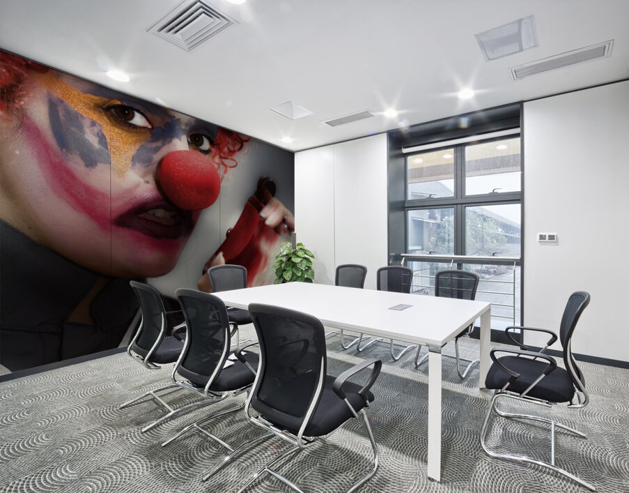 Clown Holding Flask Wall Printing