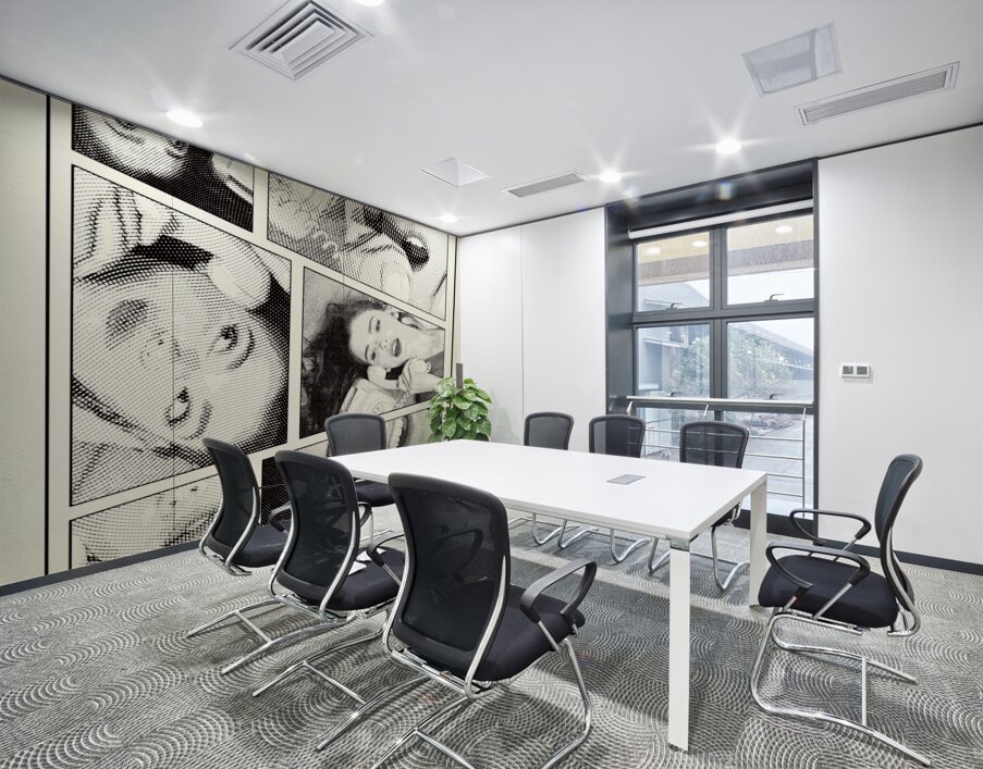 Line art pin-up girl on telephone Wall Printing