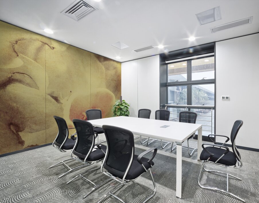 Weathered and faded daffodils Wall Printing