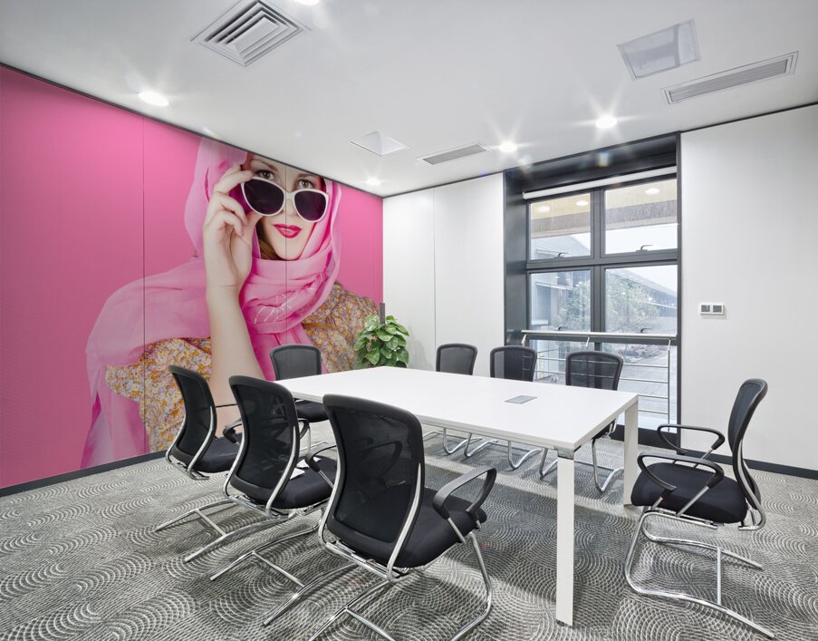 Classic retro woman wearing pinup fashion Wall Printing