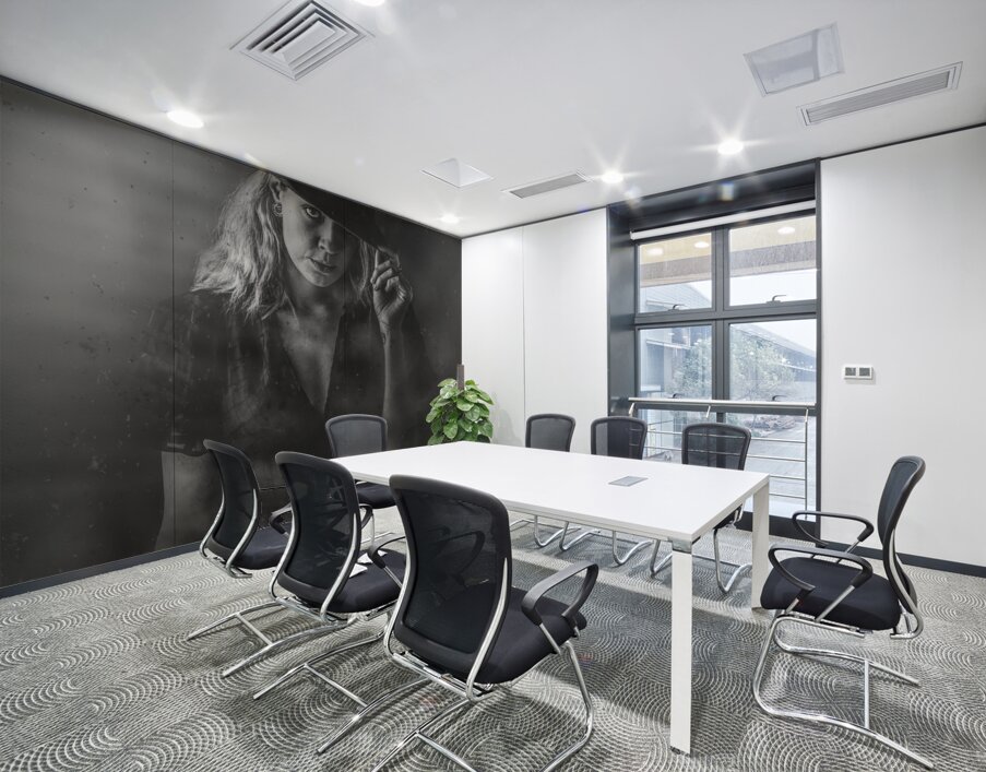 Noir Detecting Wall Printing