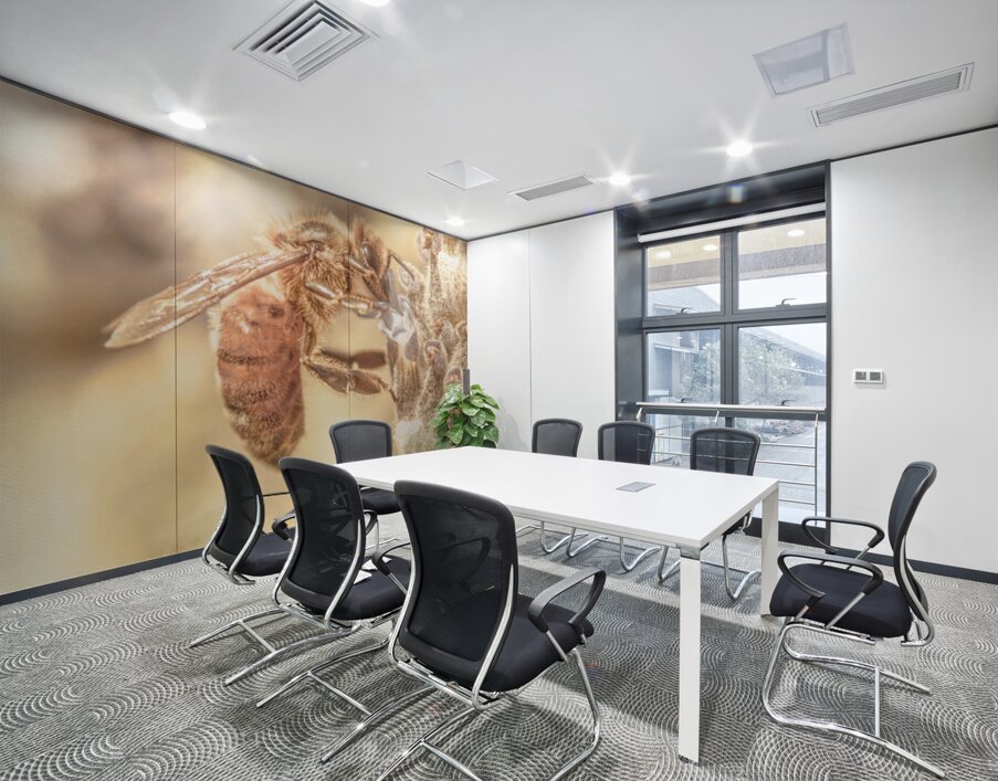 Summery Bee Wall Printing