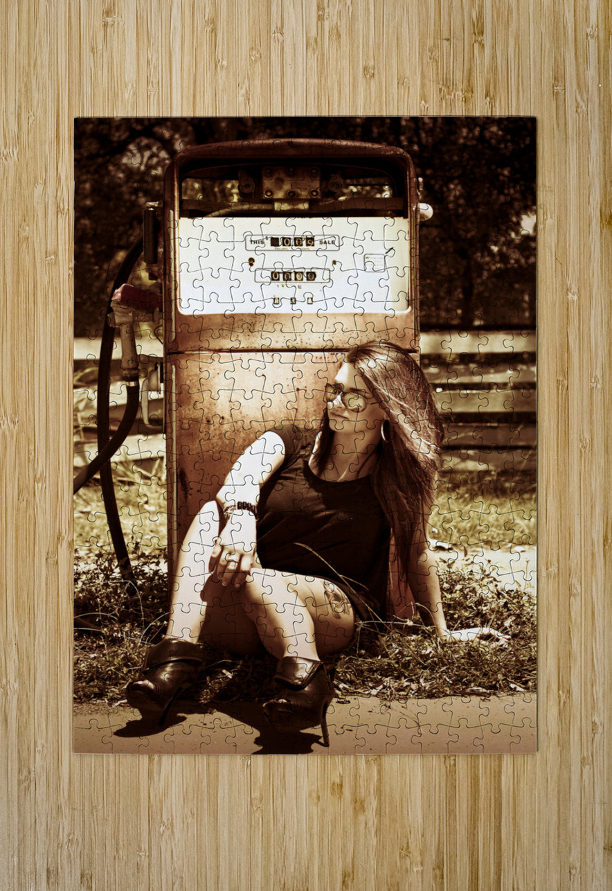 Vintage gas pump gal Jorgo Puzzle printing
