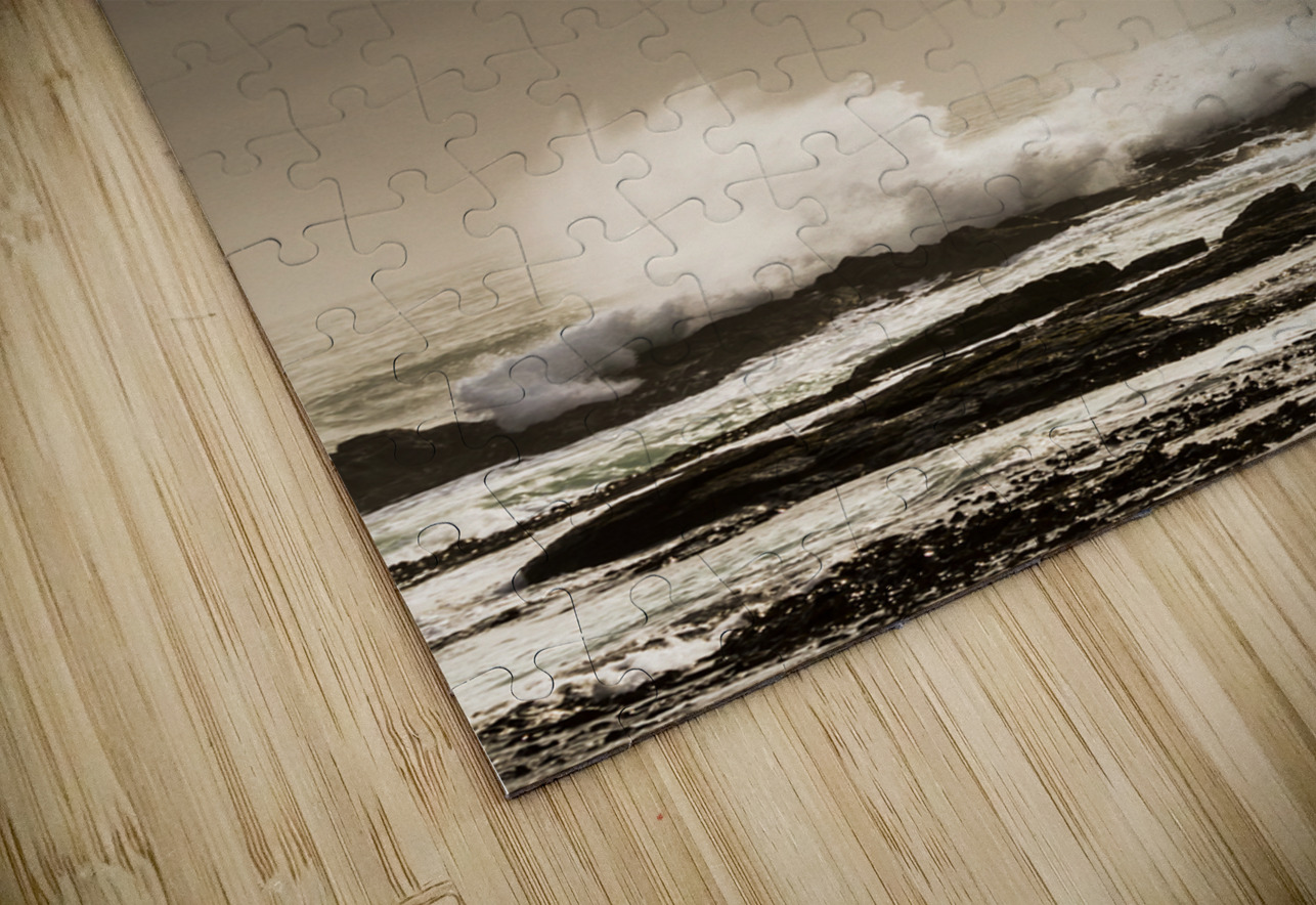 Minimalism on the rock pools Jorgo Puzzle
