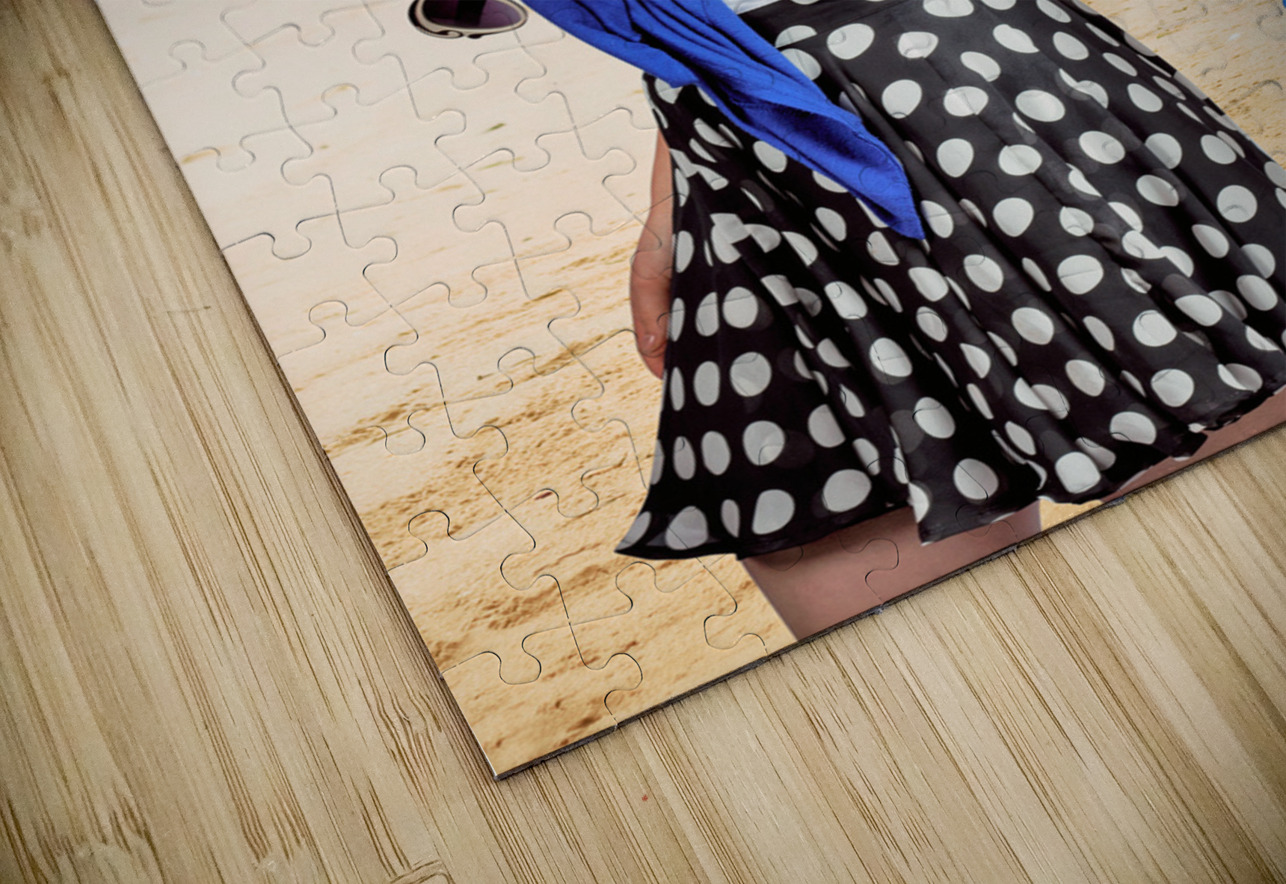 Young retro woman on a tropical beach vacation Jorgo Puzzle