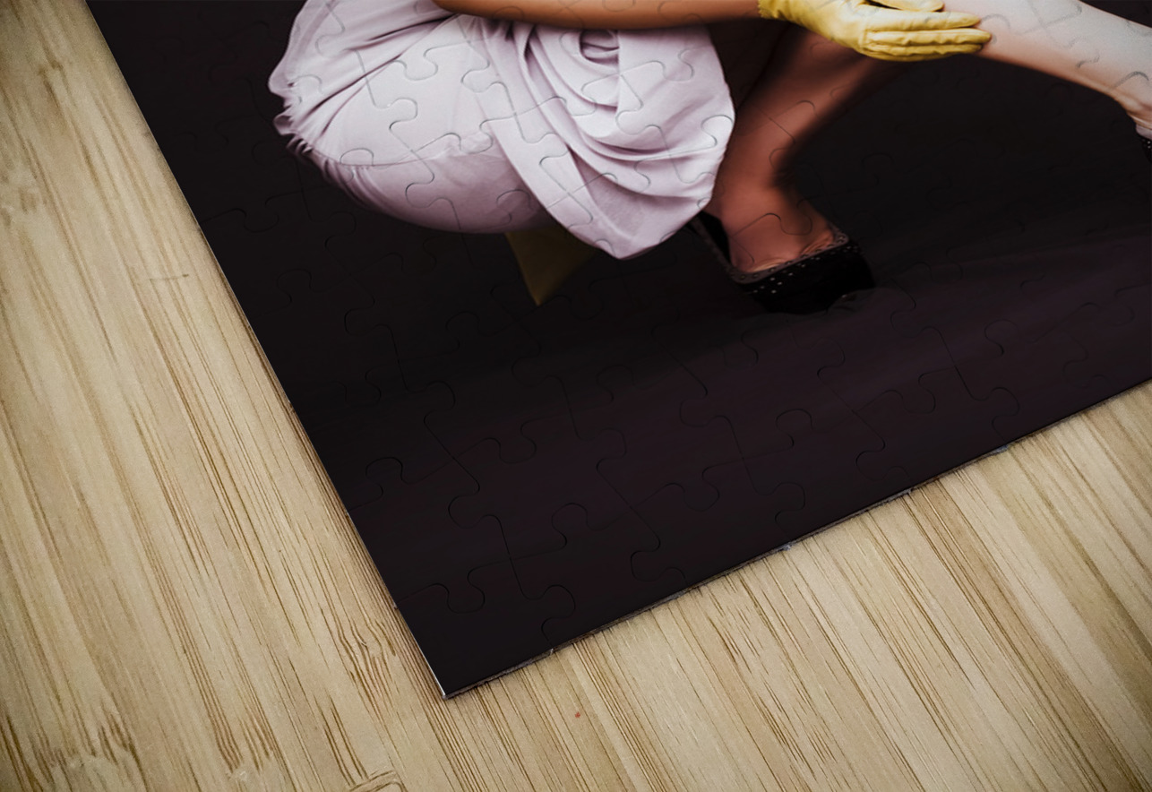 Glamorous Woman In Racecourse Fashion Jorgo Puzzle