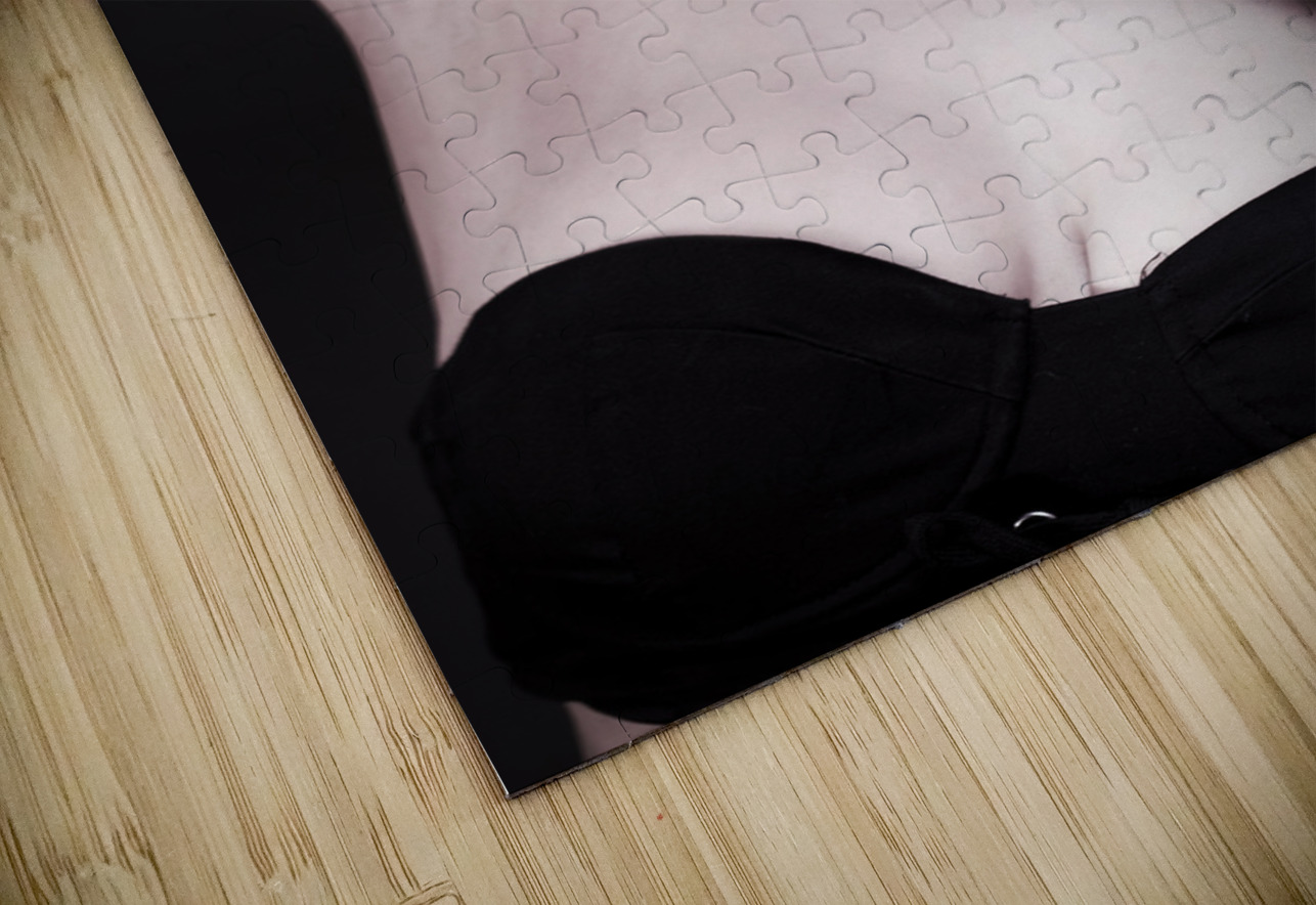 Pondering fashion spy Jorgo Puzzle