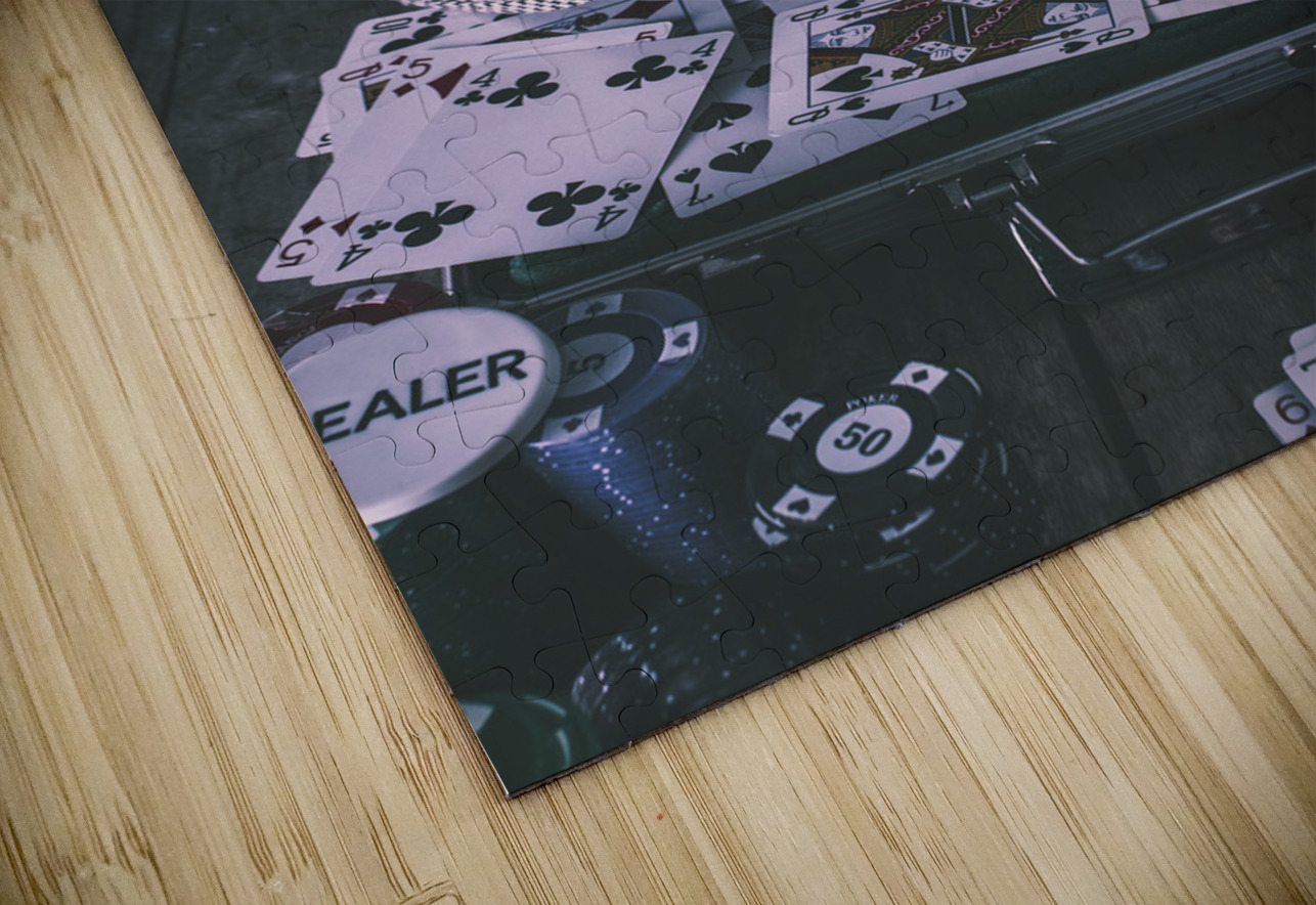 Case of a gambling pro  Jorgo Puzzle