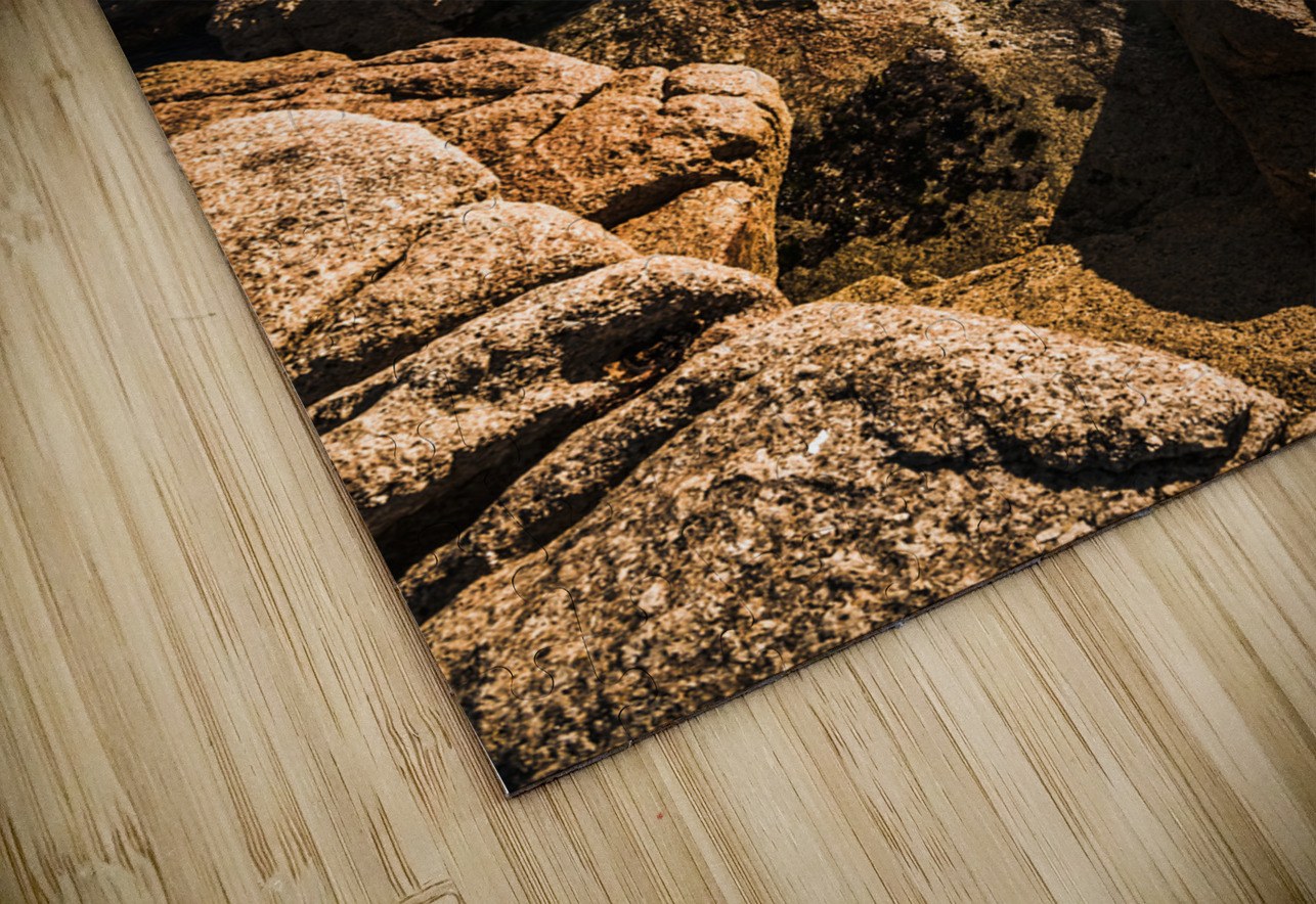 Beautiful rock covered coastline Jorgo Puzzle